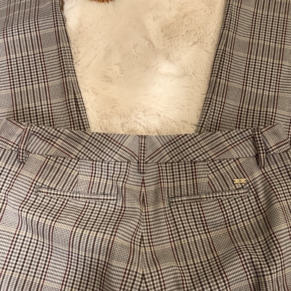 NWOT. Tommy Hilfiger dress pant - Picture 4 of 6